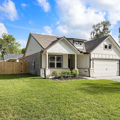 331 Wood Haven Drive, West Columbia, TX 77486