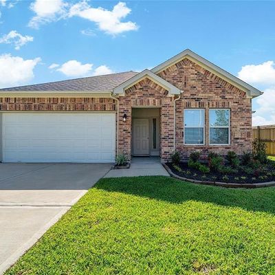 3322 Fallingbrook Drive, Baytown, TX 77521