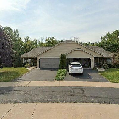 3328 Isaac Ln, Oshkosh, WI 54902