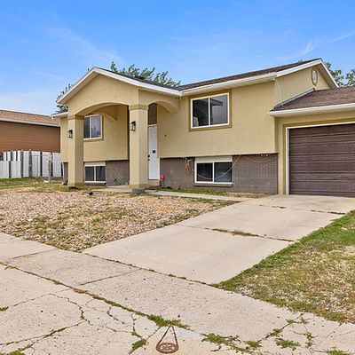 3352 S Oquirlane St, Magna, UT 84044