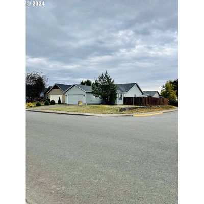 347 Park Pl S, Monmouth, OR 97361