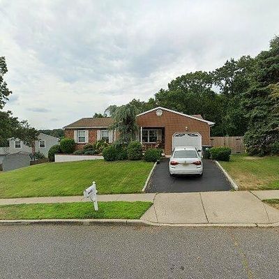 35 Virginia Dr, Howell, NJ 07731