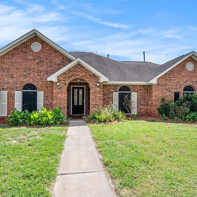 3511 Kaufman Ave, Pearland, TX 77584