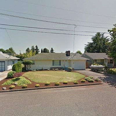 355 E Exeter St, Gladstone, OR 97027