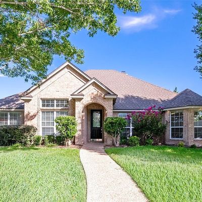 303 Ranchgate Trail, Mcgregor, TX 76657