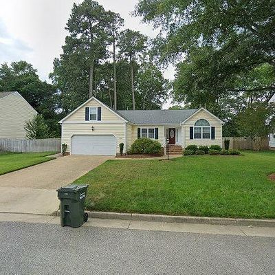 303 Tristen Dr, Yorktown, VA 23693