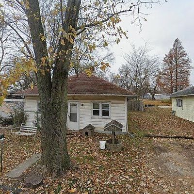 304 Sanders St, Centralia, IL 62801