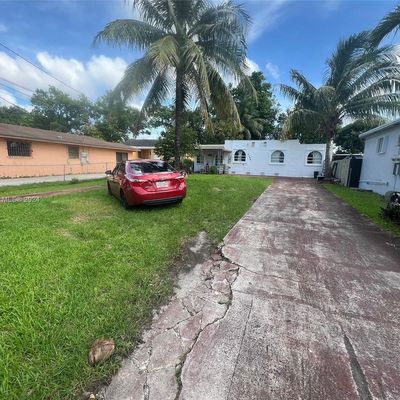 3040 Nw 30 Th St, Miami, FL 33142