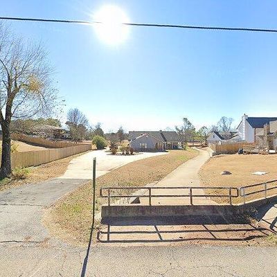 305 Black Oak Ave, Springdale, AR 72764