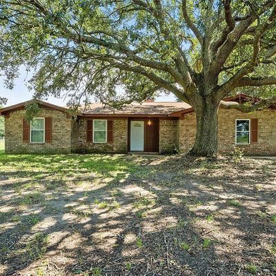 308 E Lane 3, Anahuac, TX 77514