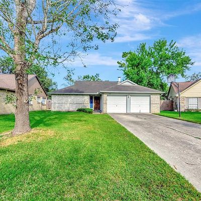 308 Foxtail Ct, League City, TX 77573