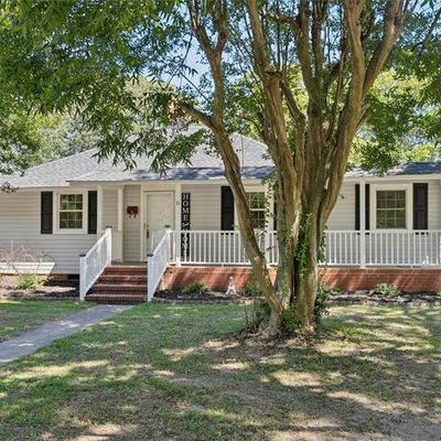 31 W Lamington Rd, Hampton, VA 23669