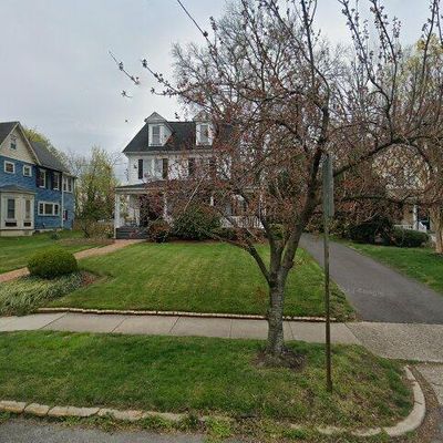 312 W Main St, Moorestown, NJ 08057