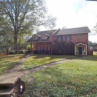 3135 Georges Ln, Alexandria, LA 71301