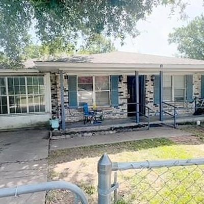 316 N Goode Road, Wilmer, TX 75172