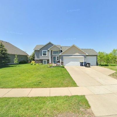 31866 Mcguire Trl, Lindstrom, MN 55045