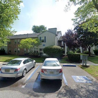 32 Village Ln, Mount Laurel, NJ 08054