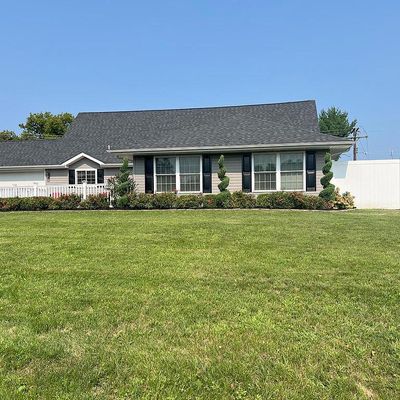 39 Shellflower Rd, Levittown, PA 19056