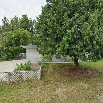 3975 Monroe Ave, Waterford, MI 48329