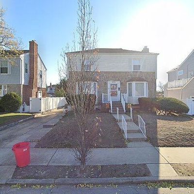 4 E Hudson St, Long Beach, NY 11561