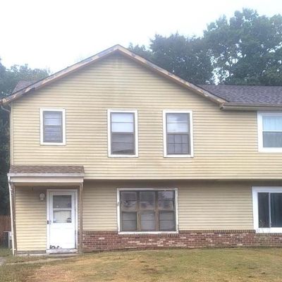 4 Greenwich Dr, Westampton, NJ 08060