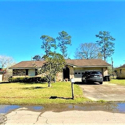 4 Heritage Dr, Vidor, TX 77662