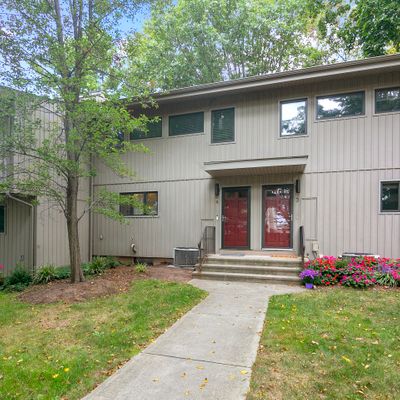 4 In Town Ter, Middletown, CT 06457