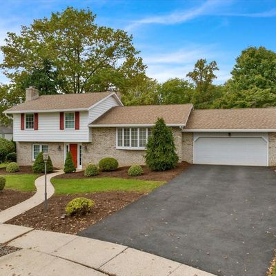 4 Lori Ct, Reading, PA 19606