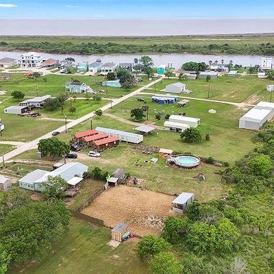 40 Cooks Camp Rd, Matagorda, TX 77457