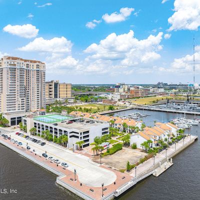 400 W Bay St, Jacksonville, FL 32202