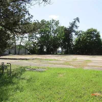 401 Drew Rd, Livingston, TX 77351