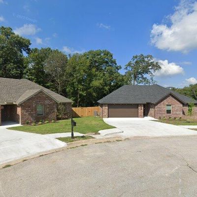 401 Love Ct, Gentry, AR 72734