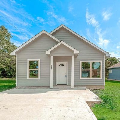 401 Travis Street, Baytown, TX 77520