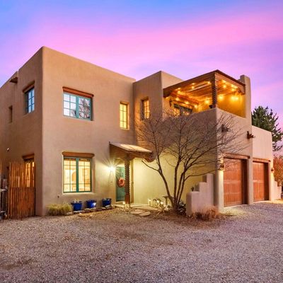 401 B Apache Street, Taos, NM 87571