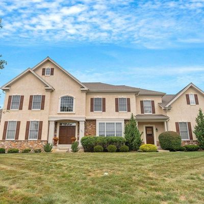 402 Highgate Dr, Ambler, PA 19002