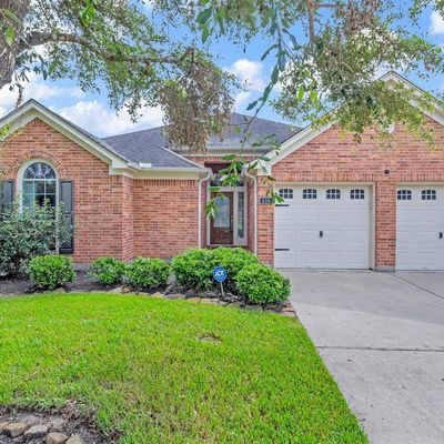 406 Colchester Ln, League City, TX 77573