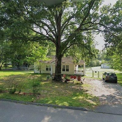 406 Jenkins Rd, Rossville, GA 30741