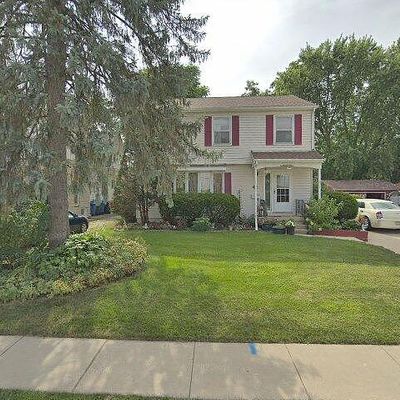 41 N Grove St, Carpentersville, IL 60110