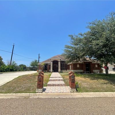 410 Calle Merida Street, Weslaco, TX 78596