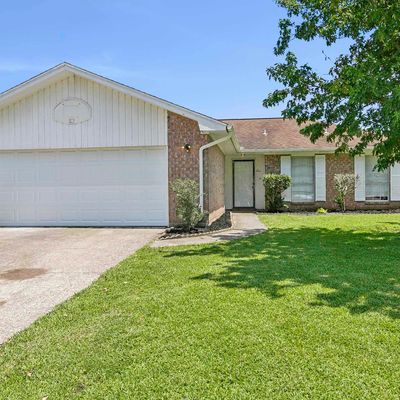 4132 Blackberry Ln, Port Arthur, TX 77642