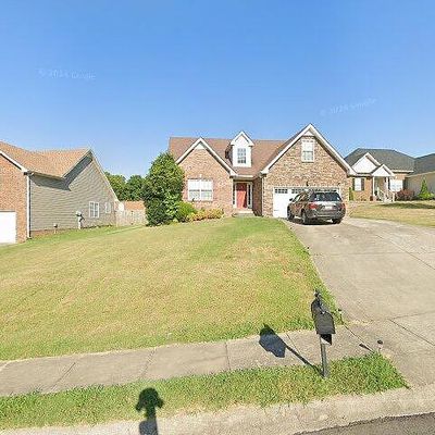 414 River Heights Dr, Clarksville, TN 37040