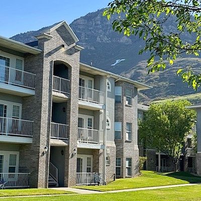 416 N Seven Peaks Blvd #320, Provo, UT 84606