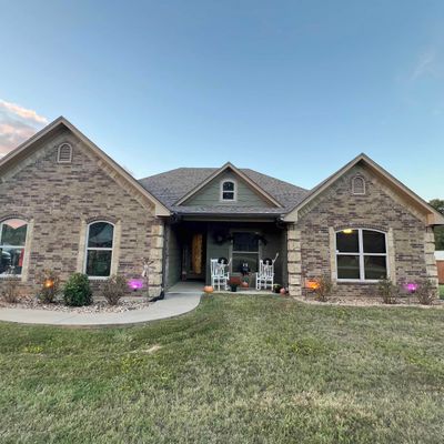 423 Hillcrest Dr, Kilgore, TX 75662