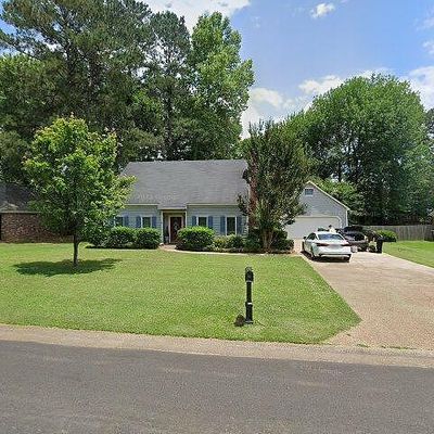 36 Woodgate Dr, Brandon, MS 39042