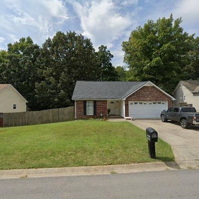 360 Andrew Dr, Clarksville, TN 37042