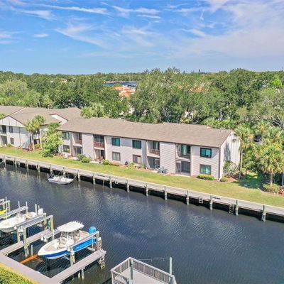 364 Moorings Cove Dr, Tarpon Springs, FL 34689