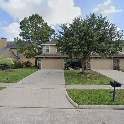 371 E Adoue St, Alvin, TX 77511