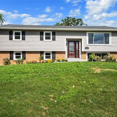 3712 Ironstone Rd, Bethlehem, PA 18020