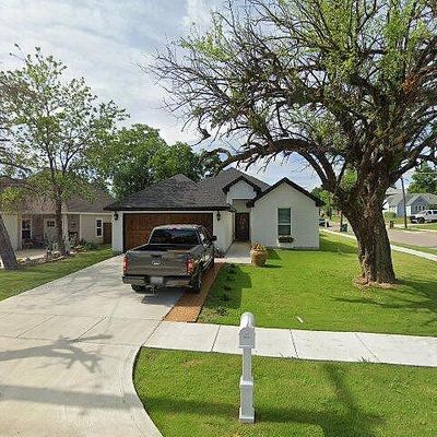 3721 Washington St, Greenville, TX 75401