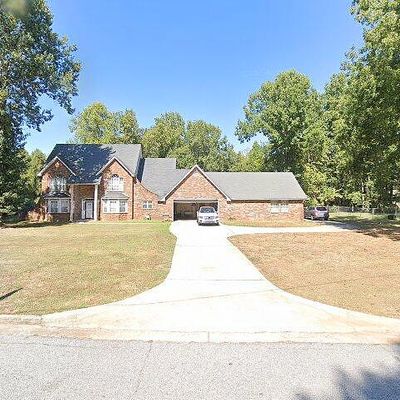 3726 Meadow Glen Cir, Ellenwood, GA 30294